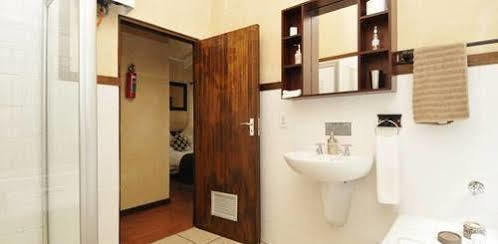 Aloe Guest House Hermanus Exterior foto